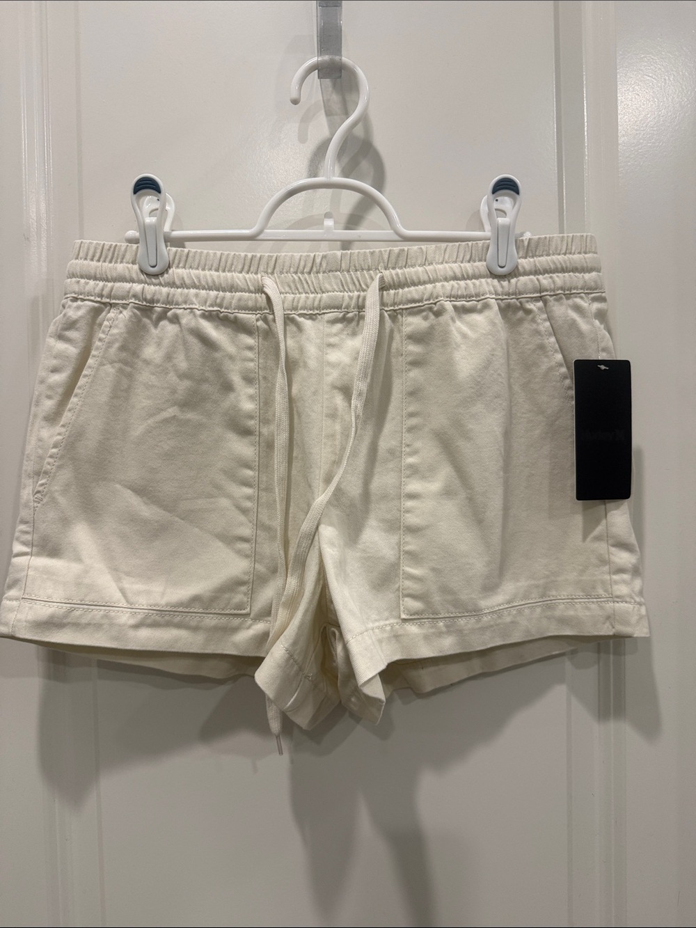 Hurley Cream Drawstring Shorts with Front Pockets NWT